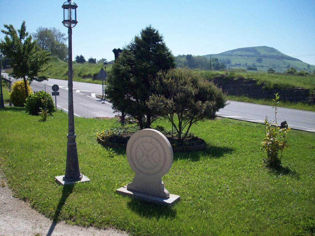 Posada El Jardin Сантильяна-дель-Мар Экстерьер фото