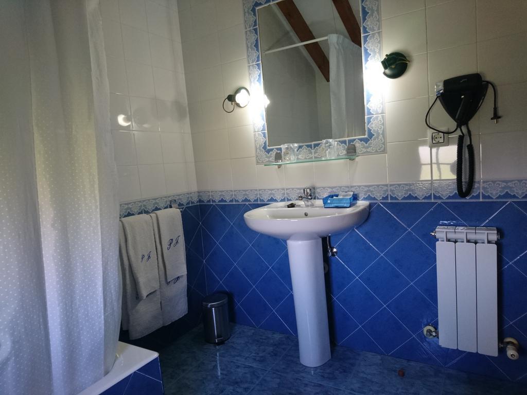 Posada El Jardin Сантильяна-дель-Мар Экстерьер фото